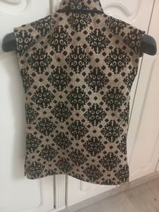 Vase Coat