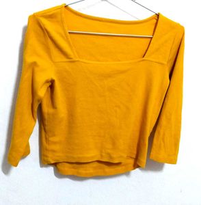 YELLOW SQUARE NECK SOLID FITTED TOP