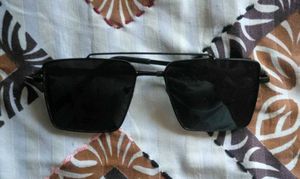 Stylish Black Square Sunglasses 😎