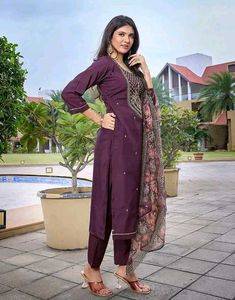 Women&#39;s Kurti Set With Pocket