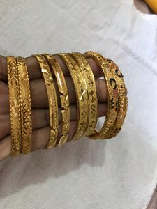 Bentex gold Bangles 4 set