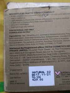 Weightless Matte Finish Compact