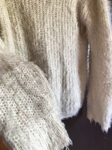 ✨ Cozy White Fluffy knit Sweater ✨