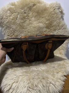 Louis Vuitton Handbag