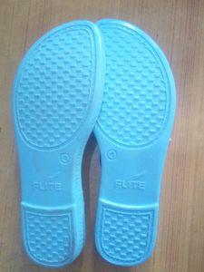 Ladies And Girls Chappal Buy Now
