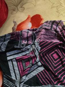 Patterned Women&#39;s Top