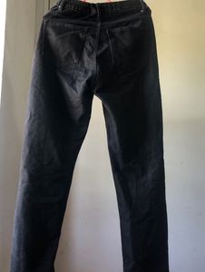 Moms Fit Black Jeans