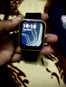 BOAT SMART WATCH