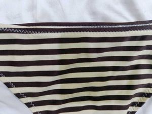 🇳🇿💗💫Striped Bikini Bottom