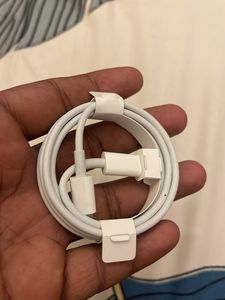 apple type c to lightning able