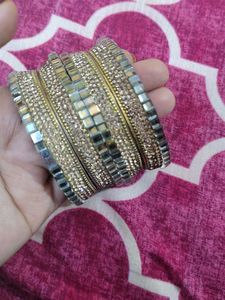 Sparkling Bangle Set