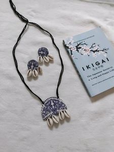 Cowrie Shell Necklace With Earrings