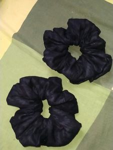 Black Big Scrunches