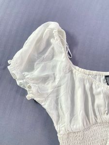 H&amp;M White Smocked Crop Top