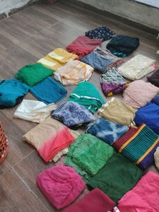 Assorted Women's Dupattas 50 per piece
