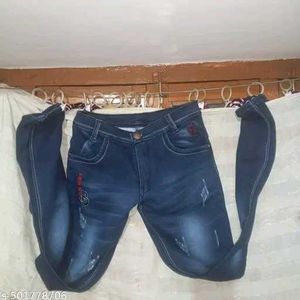 GIRLS JEANS PANT.