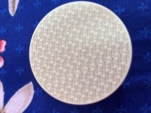 Kay beauty loose powder