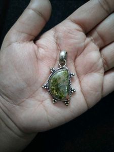 Beautiful Vintage Unakite Pendant