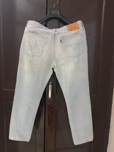 Light Wash Denim Jeans