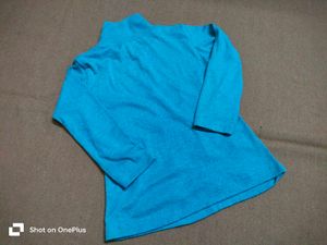 Girl&#39;s Blue Turtleneck Top