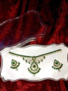 Green Stone Necklace Set