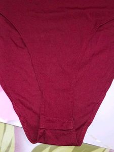 (100)Red Tulle Sleeve Bodysuit