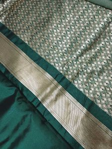 💥🆕️ Heavy Woven Green Silk Saree