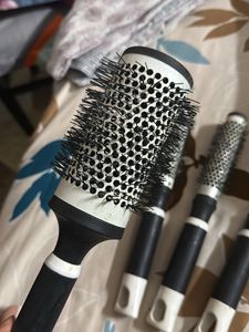 Lightly Used Roller Combs