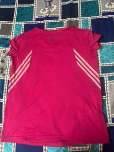Adidas T-shirt