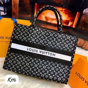 LV Bag/Tote Bag- Offer Price
