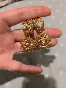 Vintage Gold Tone Earrings