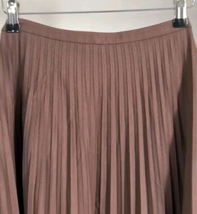 Brown Pleated Skirt