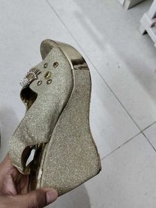 Bridal Wedge