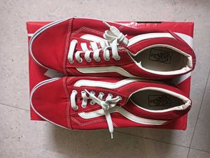 Vans Racing Red