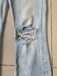 Light Blue Fades With Ripped Pattern Pants