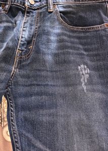 Levi’s Distressed Jeans