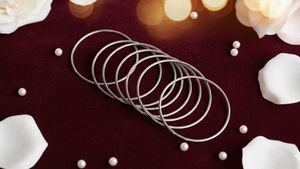 Silver Bangles - Minimalist Style