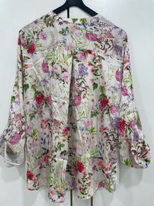 💃Bloom in Style: Your New Go-To Floral Top!🔥