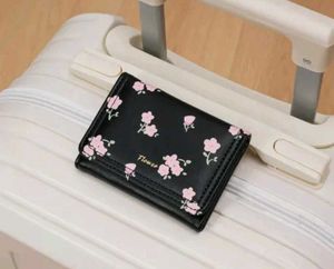 Floral Print Wallet 🦋