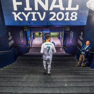 Ronaldo farewell madrid 5th UCL football jersey