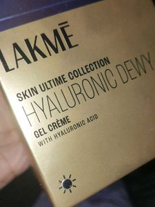 Lakme Hyaluronic Dewy Gel Creme