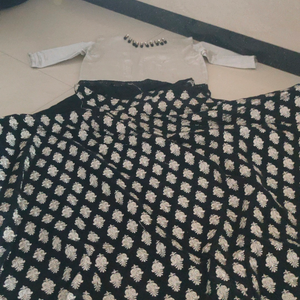 designer crop n lehnga