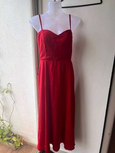 Elegant Red Satin Sweetheart Midi Dress
