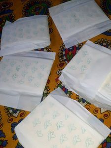 Stayfree Dry Max Menstrual Period pads Ultra Thin