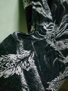 Black And White Sea Side Top