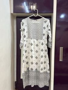 Elegant Printed Kurta Size L