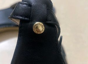 ORIGINAL COLE HAAN SANDALS. SIZE 4.5