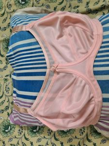 Bra 38DD