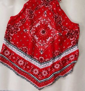 BRAND NEW UNIQUE TOP