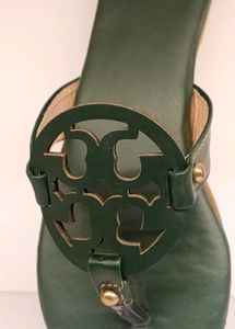 Tory Burch Flats V Shape